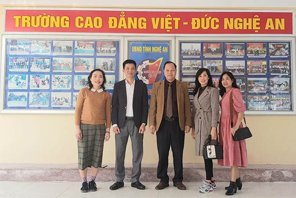 VNAS hợp tác tuyển sinh đào tạo chuyên ngành hàng không với trường Cao đẳng Việt - Đức Nghệ An