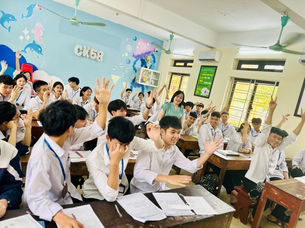 VP Ninh Bình-Định hướng nghề nghiệp cho học sinh lớp 12