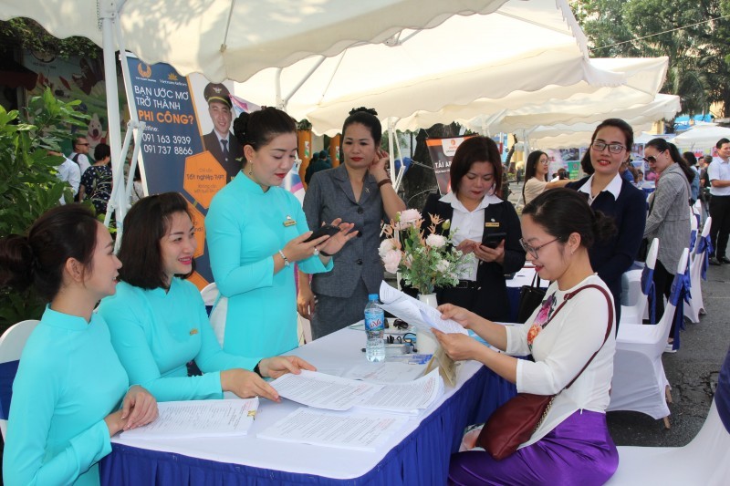 TVNAS  cùng 30 doanh nghiệp tham gia ngày hội tư vấn và giao dịch việc làm tại quận Hoàn Kiếm