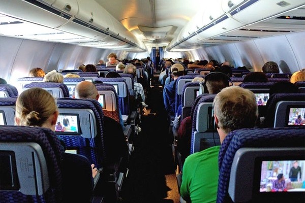 8 chi tiết quan trọng khách ít để ý trên máy bay