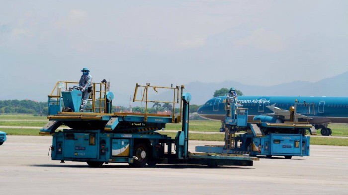 TLên phương án khai thác đường cất hạ cánh 1B sân bay Nội Bài