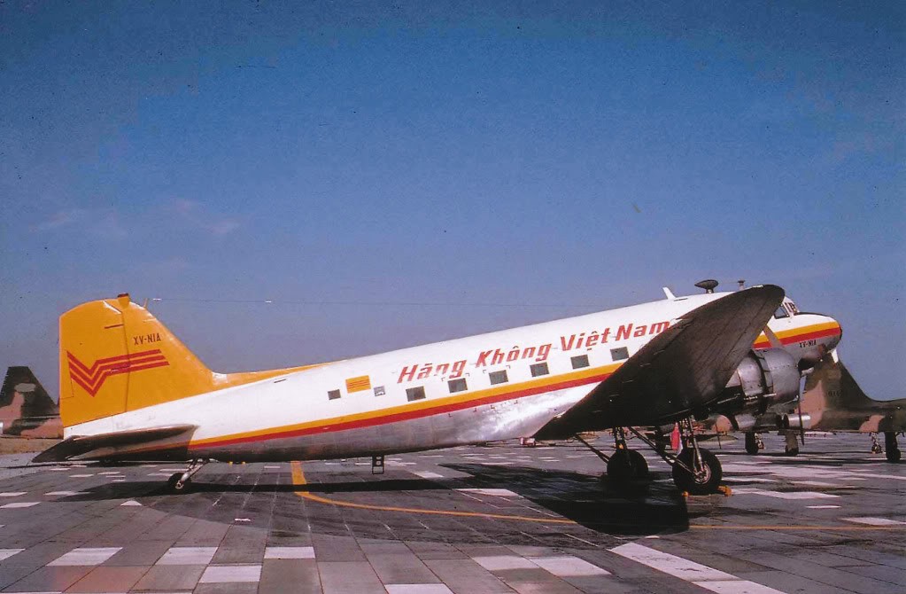 Xem cách người Sài Gòn xưa đi máy bay như thế nào?