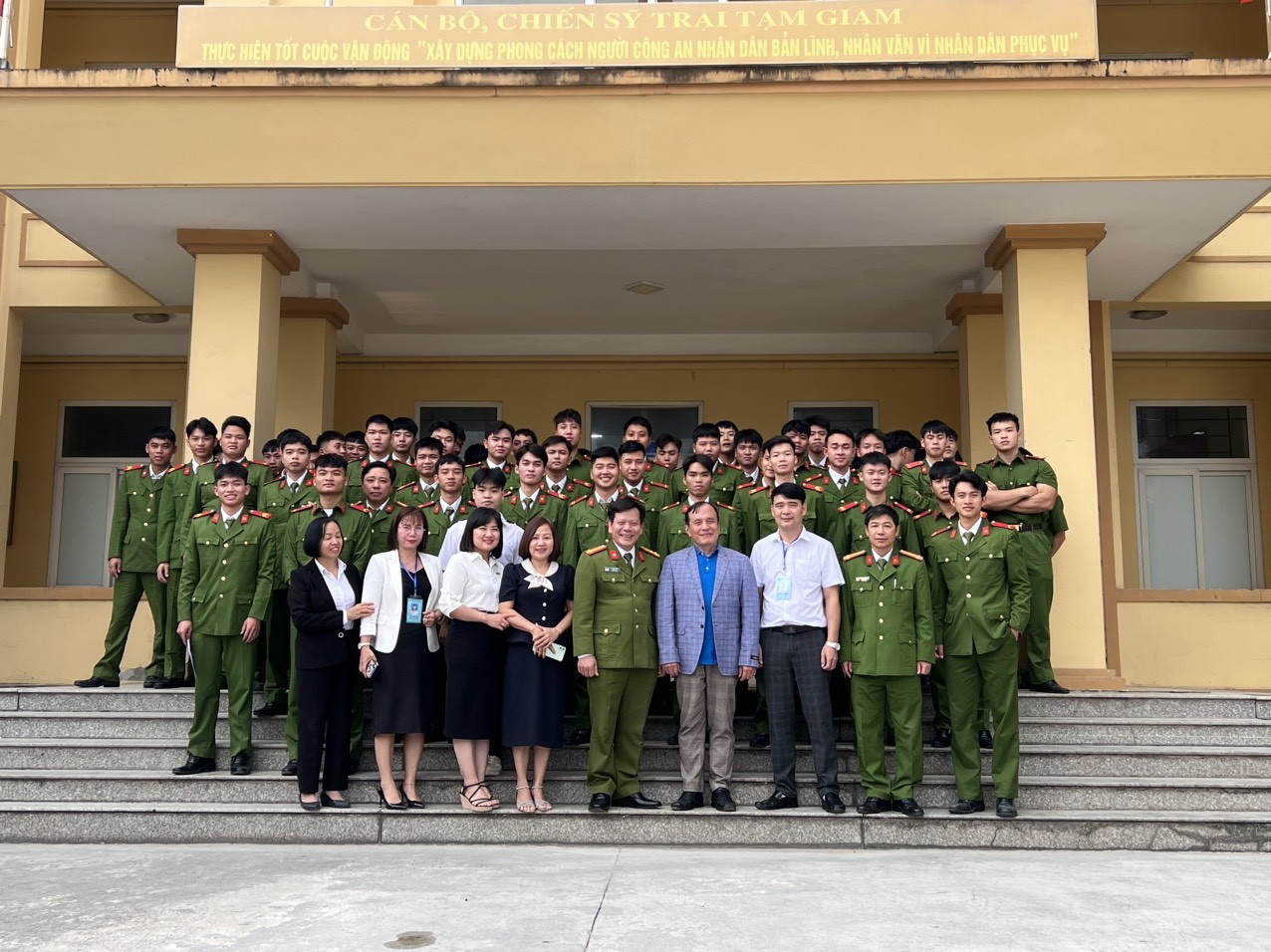 Truyền thông hướng nghiệp nghề hàng không cho Chiến sỹ nghĩa vụ Trại tạm giam Công an tỉnh Hà Nam