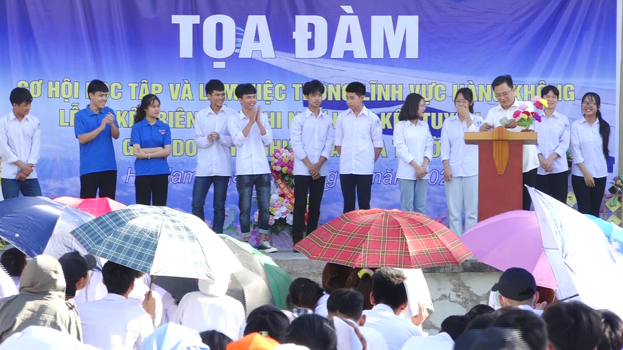 TVNAS Phối hợp tổ chức tọa đàm hướng nghiệp nghề Hàng không tại Trường THPT Nguyễn Khuyến tỉnh Hà Nam