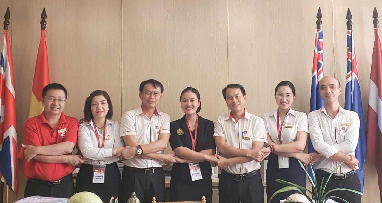 TTrung tâm Đào tạo Hàng không VNAS đơn vị trực thuộc Công ty Cổ phần Đào tạo Huấn luyện Nghiệp vụ Hàng không Việt Nam thăm và làm việc tại Trường Cao đẳng Nghề Công nghệ Cao Hà Nội