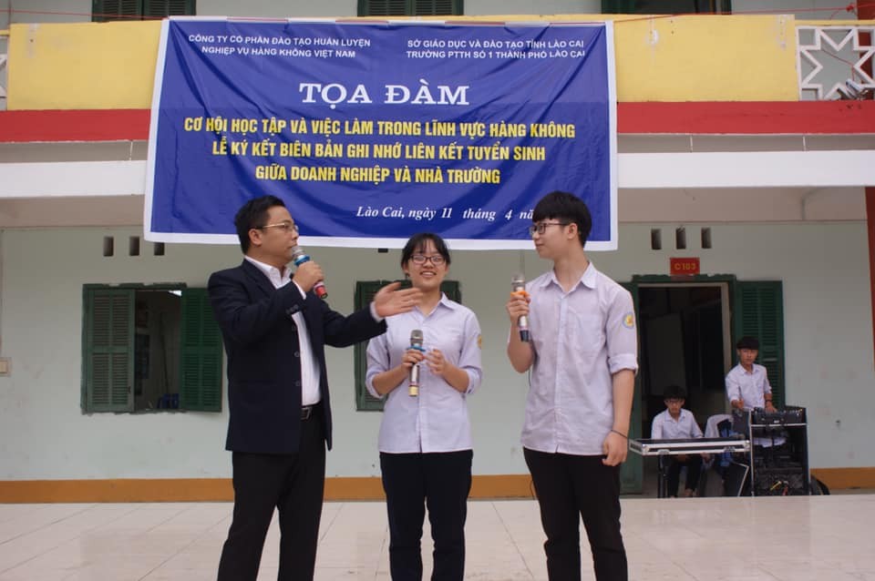TVNAS  tổ chức Tọa đàm tại Trường PTTH số 1 thành phố Lào Cai