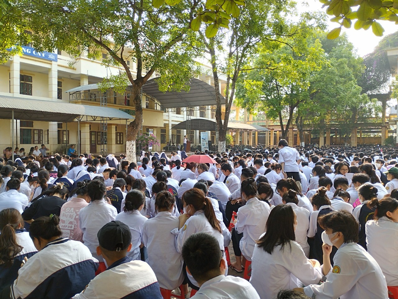 TTrung tâm Dịch vụ hàng không tổ chức hướng nghiệp nghề cho học sinh Trường THPT Lý Nhân - Hà Nam
