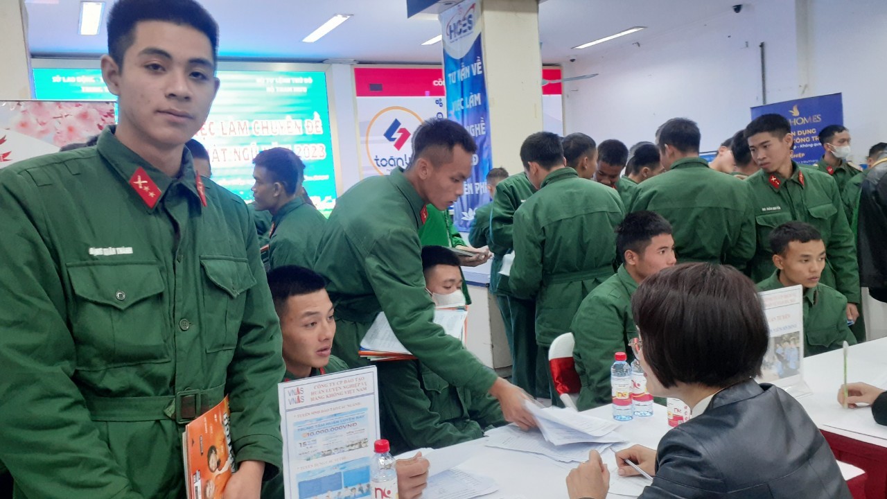 TVNAS - Tham gia Phiên Giao dịch việc làm chuyên đề dành cho bộ đội xuất ngũ tại Hà Nội