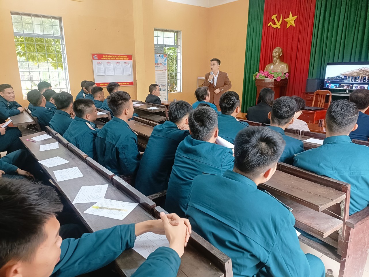 TVPTS Hà Nam-Tổ chức hướng nghiệp nghề cho chiến sỹ nghĩa vụ Trung Đoàn 918, Phúc Đồng-Long Biên-Hà Nội