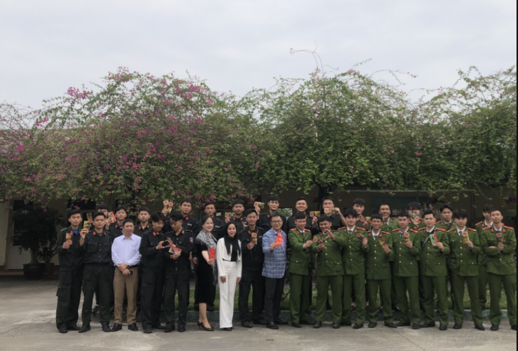 TTCUNL-Gặp mặt, tư vấn nghề cho chiến sỹ Cảnh sát cơ động Công an tỉnh Quảng Ninh